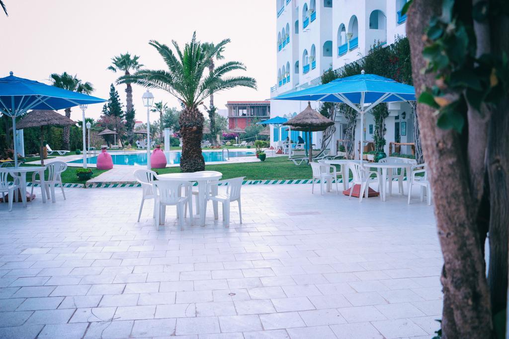 Le Khalife